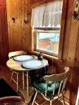 'Wolf Den'-A Perfect Romantic Honeymoon cabin and a Sportsman's Paradise Cabin - Chalets