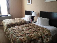 Woodstock Inn and Suites - parking