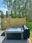 2BR Tiny House - Hot Tub – Near Salmon River - 3-Star