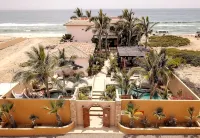 Cerritos Beach Inn - pemandangan pegunungan