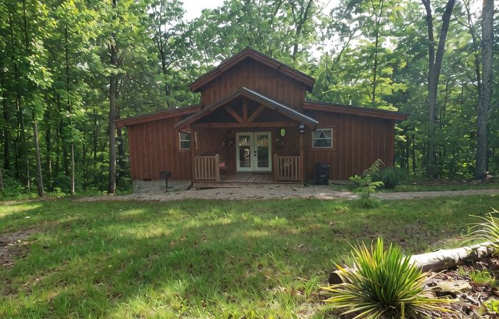 ACE HIGH Cabin- RRG- Hot Tub