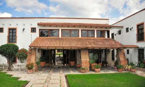 Hotel la Mansión - 3-Star