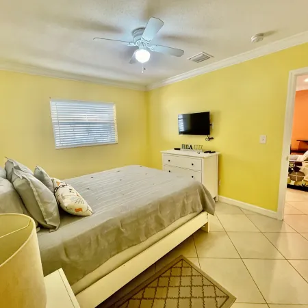 Cozy Apt in the Heart of Deerfield Beach – Less Than 5-Min Walk to the Ocean