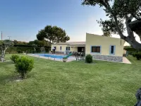 Spacious villa with large garden & private pool-quiet area near Quinta do Lago -  Holiday Villas