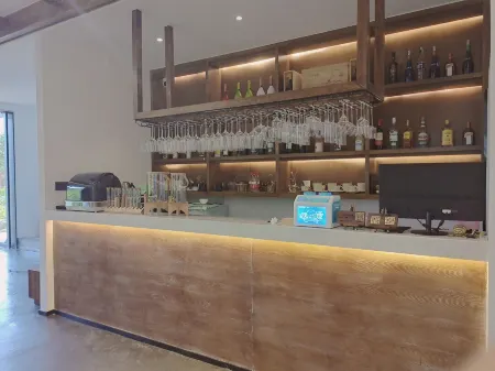 Liyang Jili Courtyard Отели в г. Иян