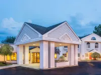 Days Inn by Wyndham Tiffin فنادق في Hopewell Township