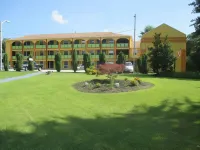 Plum Tree Inn Hotel dekat ABC Consultants at Rowan University