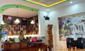 Anh Tuan Hotel & Coffee - Pleiku, Gia Lai