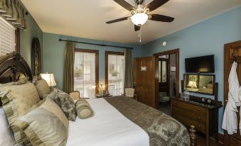 Carriage Way Inn Bed & Breakfast Adults Only - 21 Years Old and up