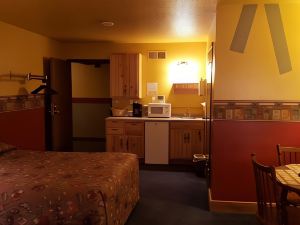 Earth Inn Motel - Jackson