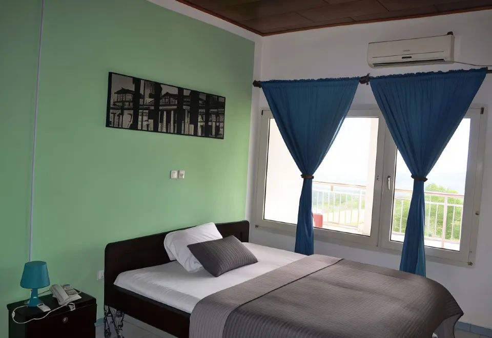 Etisah Beach Hotel - Housity