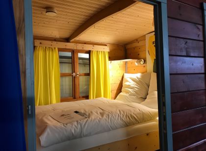 HafenTraum Indoor Hostel Camp