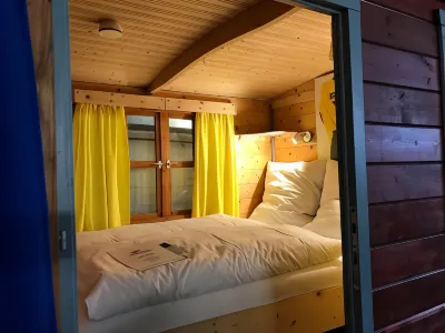 HafenTraum IndoorHostelCamp Hotel a 