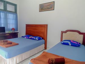 Hotel Rajawali Mitra RedDoorz