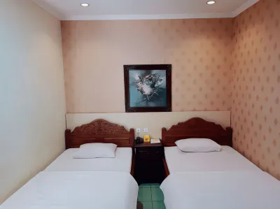 New Ramayana Pamekasan Hotel dekat UD ALHADI