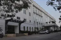Khách sạn White Palace Thái Bình  Các khách sạn gần Trung tâm Thương mại Victory Plaza