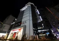 Hotel Zenith Hotels near Buchon Robo Park