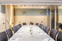 Hotel le Maxime, BW Signature Collection Hotels in Venoy