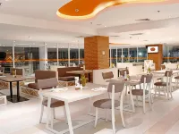 Harris Hotel Samarinda Hotels in Karang Asam Ulu