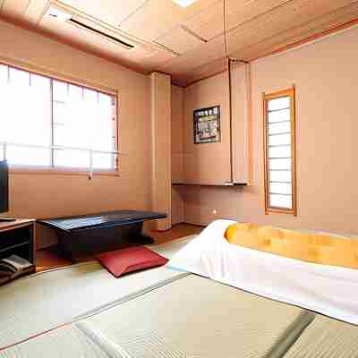 Hotel Tomioka-ya Rooms