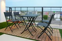 The September Salaya Hotels in Phutthamonthon