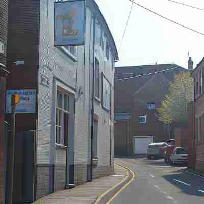 The Boot Inn Hotel Exterior