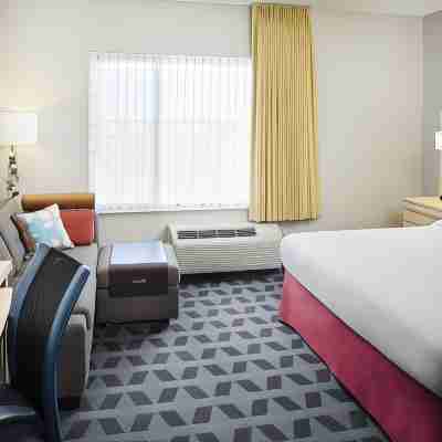 TownePlace Suites Phoenix Goodyear Rooms