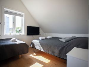 Central Tórshavn Home - Close to Attractions