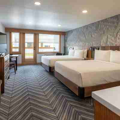 Hotel Canoe & Suites Rooms