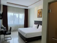 Kirei Hotel Bantaeng Hotel di Kecamatan Bantaeng