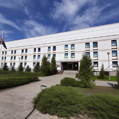 Sportotel (SportHotel) Hotel dekat Magazin "Udachnyy"