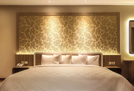 M Premiere Hotel