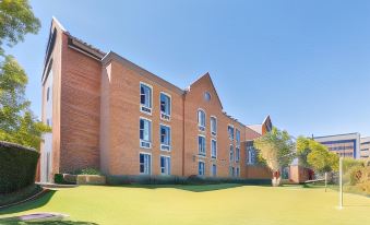 Town Lodge Roodepoort 호수 뷰