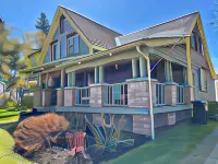 Avonlea Forest Hill Cottages Hoteles en Condado de Queens