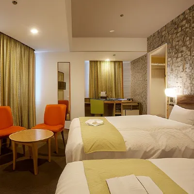 Hotel Crystal Plaza Các khách sạn ở Naka