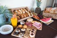 Glaciares de La Patagonia - breakfast
