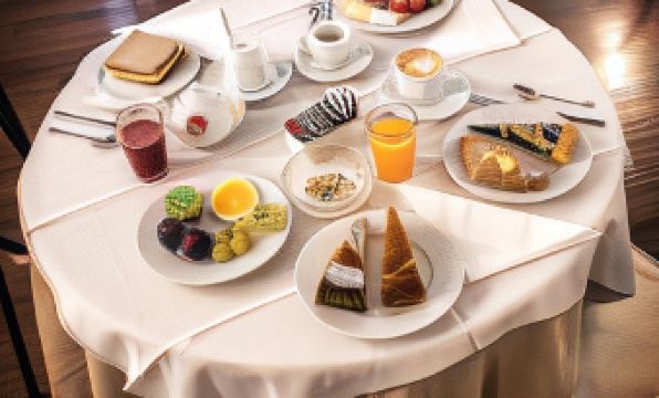 4. 그랜드 호텔 이..