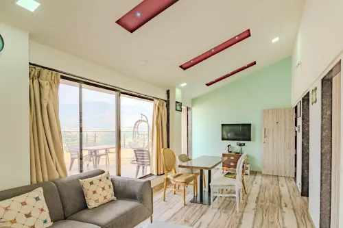 Pooja Villa Suites-Rooms and Pool, Igatpuri - Villas