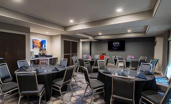 Four Points by Sheraton Charlotte - Lake Norman