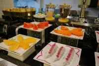 โรงแรมไรซิ่งดรากอนเลเจนด์ - พร้อมอาหารเช้า