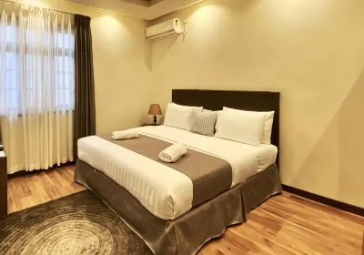 Isle Royal Inn Hotels in 