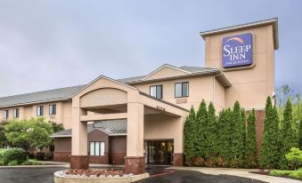 Sleep Inn & Suites Queensbury - Lake George