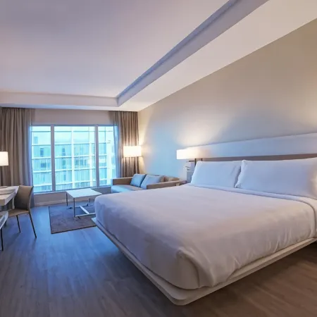 AC Hotel Fort Lauderdale Airport