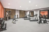 La Quinta Inn & Suites by Wyndham Dallas Grand Prairie North Hotels in Grand Prairie