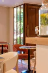 Hotel La Mere Germaine - breakfast