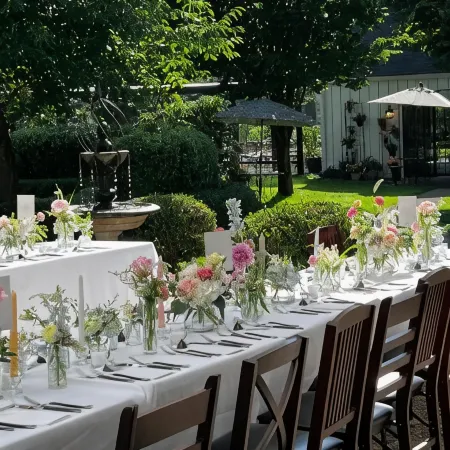 The Connecticut River Valley Inn Hartford South/Glastonbury Отели рядом с достопримечательностью «Тринити-колледж»