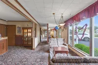 Glass House Inn Erie Near I-90 & I-79 Отели в г. Милкрик Тауншип