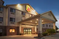 Super 8 by Wyndham Perryville Hotels in Perryville