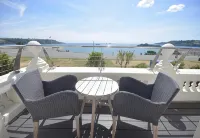 1 Elliot Terrace Hotels in Plymouth