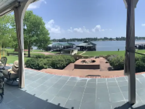 Beautiful False River Home on water w/ Dock Hotels in Pointe Coupee Parish